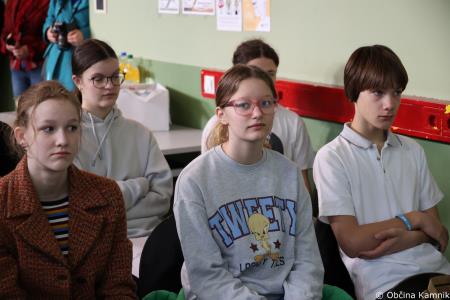 Letošnji otroški parlament na občinski ravni v središče postavlja duševno zdravje mladih (9)